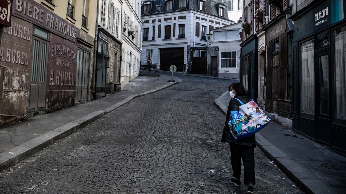 Koronawirus we Francji. Liczba ofiar epidemii przekroczyła tysiąc osób.