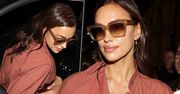 Irina Shayk zachwyciła w prostej stylizacji. Wystarczyły jej skromny płaszcz i kozaki. Zastanwiamy się, jak ona to robi