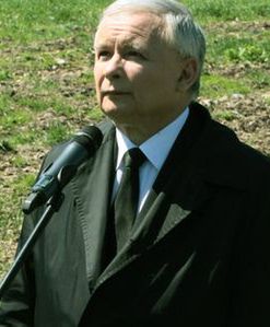 Kaczyński: w Polsce niszczy się status pracownika