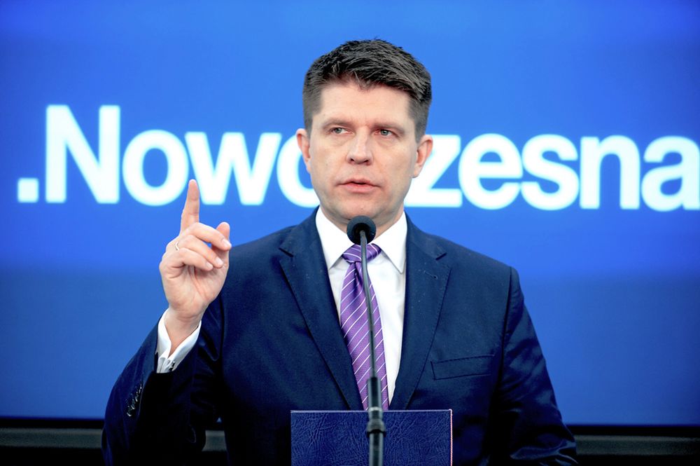 Ryszard Petru straszy internautów "prześwietlaniem"? To kolejny fejk w sieci