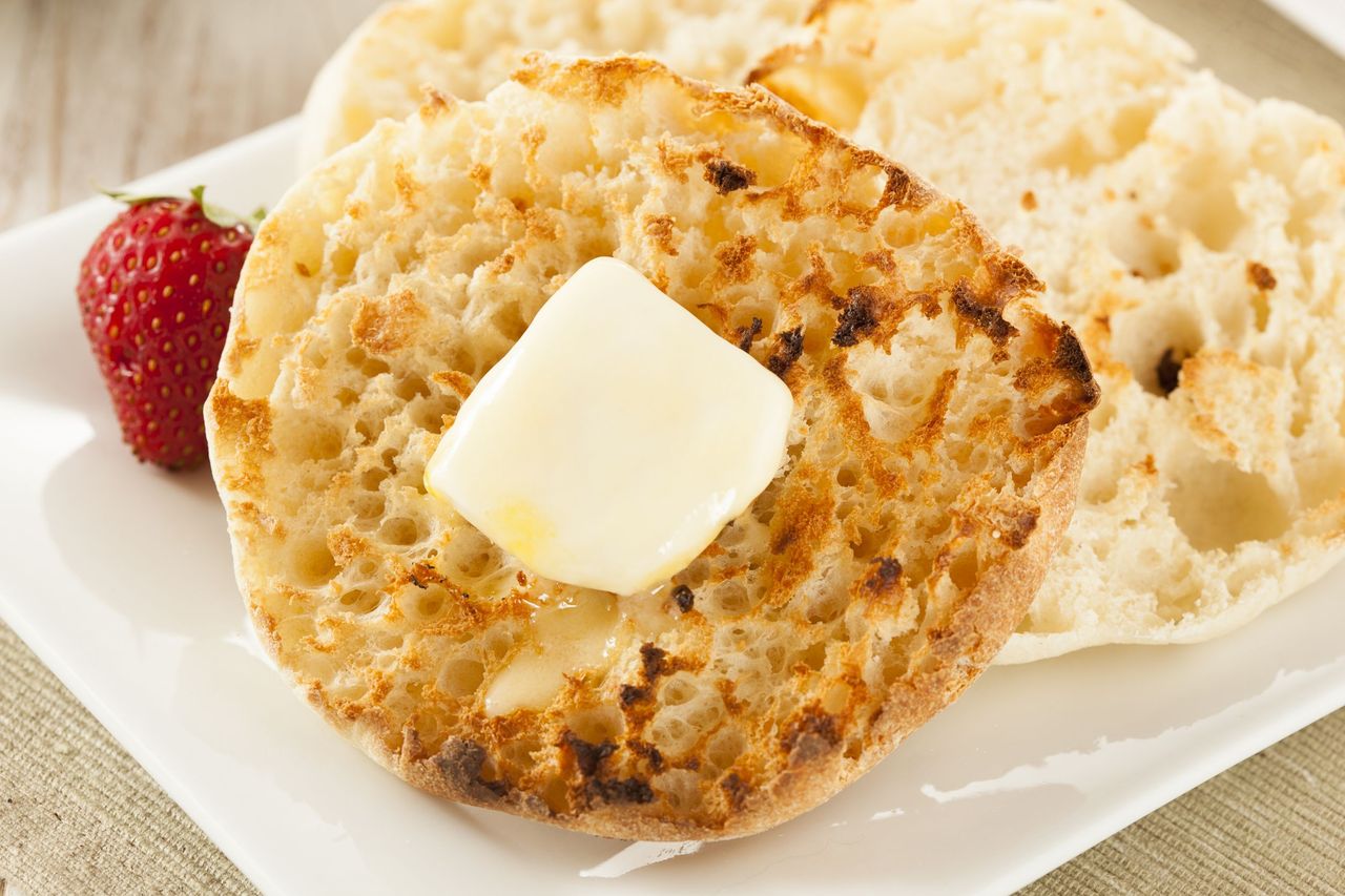 Angielski podwieczorek. Klasyczna receptura na crumpets
