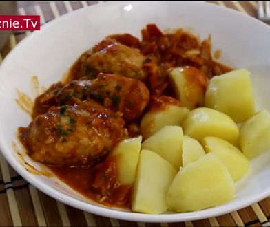 Pulpety w aromatycznym sosie pomidorowym