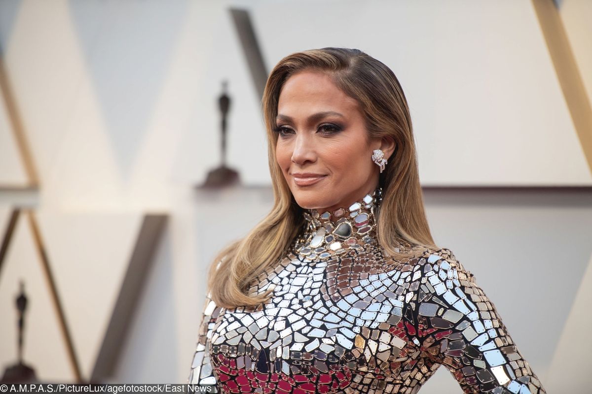 Jennifer Lopez pokazała zdjęcia z zaręczyn