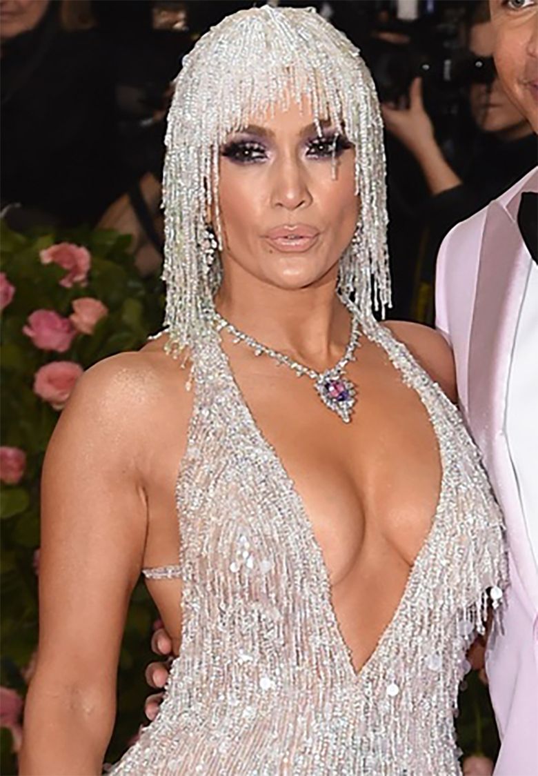 Jennifer Lopez ubrana w diamenty