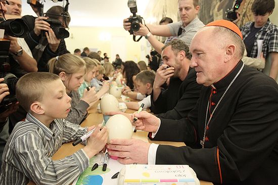 Kardynał Nycz zjadł śniadanie z dziećmi