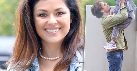 Na Kasię Cichopek przed studiem "Pnś" czekali mąż z córeczką. Rozkoszne zdjęcia obiegły sieć