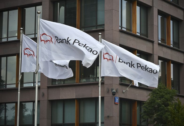 Należący do Skarbu Państwa Pekao, trzeci do wielkości bank na naszym rynku, planuje zlikwidować 950 etatów. 