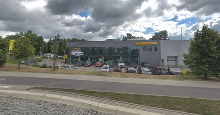 Milenialsom najbliżej do salonów Opla, Renault i Peugeota. Niemieckie marki premium daleko z tyłu