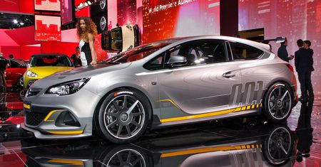 Opel Astra OPC Extreme