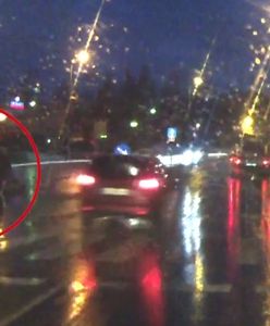 Przerażające wideo z Jeleniej Góry. Kierowca omal nie potrącił pieszej