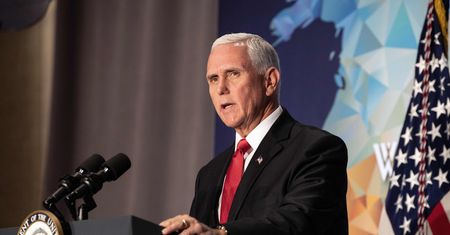Wojna handlowa USA-Chiny. Wiceprezydent Mike Pence: "Nie chcemy odłączyć się od Chin"