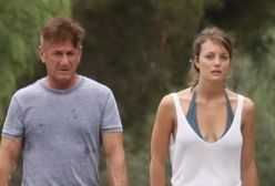 Sean Penn z dziewczyną wyprowadzają psa na spacer. Przepis na idealną randkę?