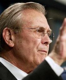 Rumsfeld: Pentagon bada skuteczność ataku na Saddama