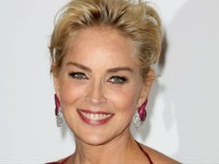 57-letnia Sharon Stone w bardzo nagiej sesji dla "Harper's Bazaar"