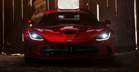 Pierwszy SRT Viper 2013 sprzedany na aukcji