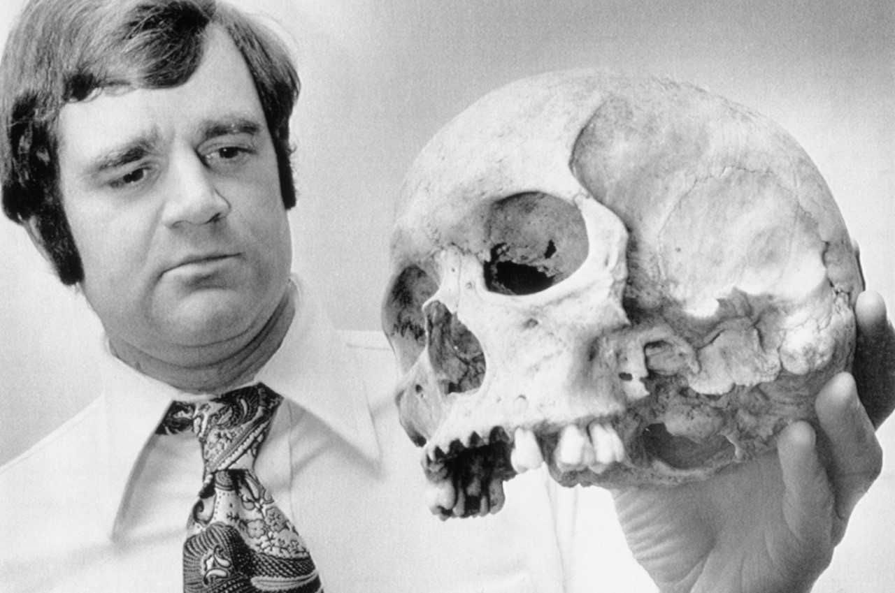 Najbardziej tajemniczy porywacz samolotu w historii. Kim był D.B. Cooper? 