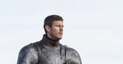 Tom Hopper: zobaczcie gorące zdjęcia "spalonego" przystojniaka z "Gry o tron"