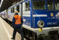 Związkowcy protestowali przeciw cięciom na kolei