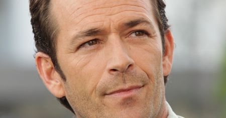 Luke Perry miał udar. Wzruszający wpis serialowej dziewczyny