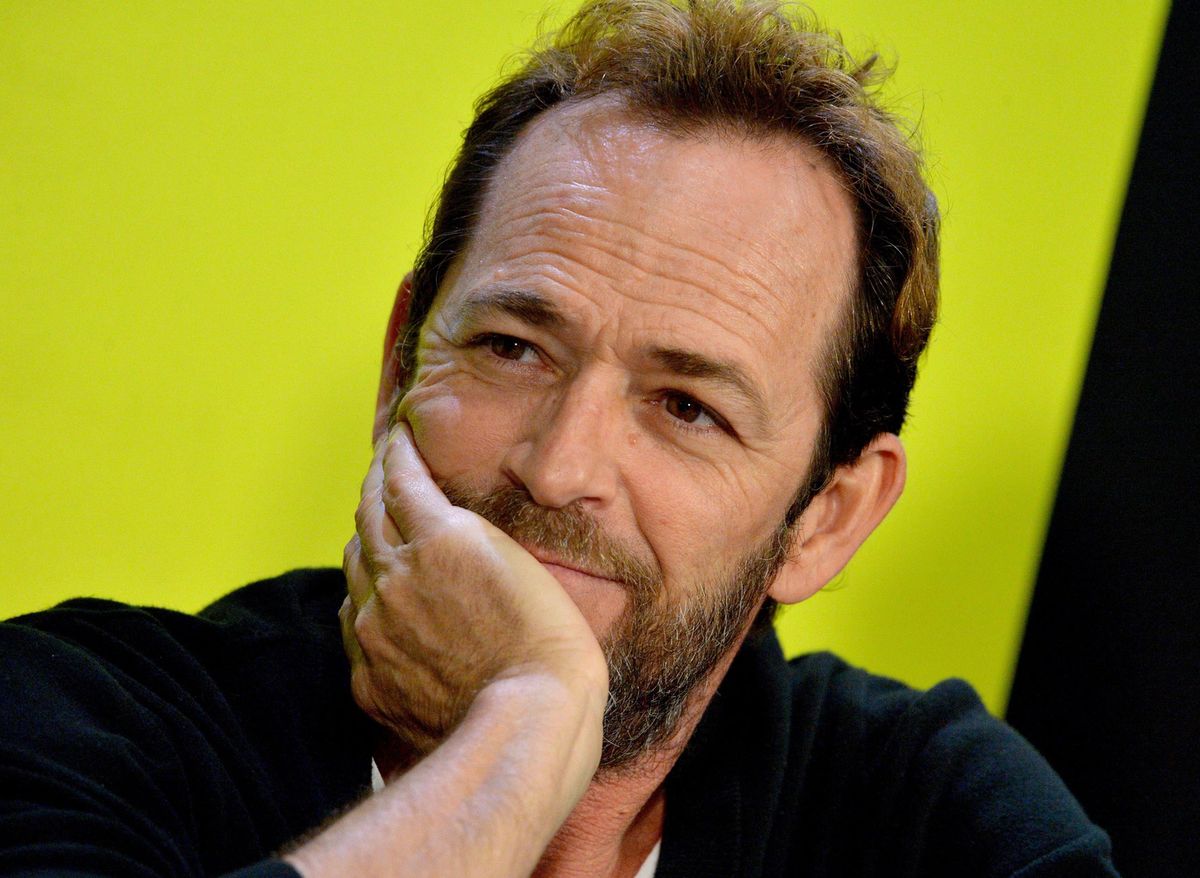 Luke Perry zmarł chwilę przed swoim ślubem. Zaproszenia były w drodze do gości