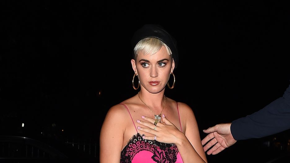 Katy Perry w koszuli nocnej
