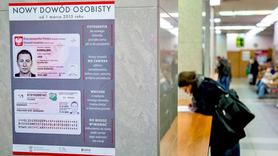 KRS prezentuje w sieci dane milionów Polaków. 