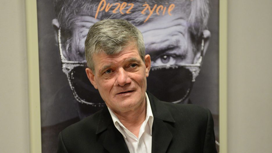 Łobuziak z telewizyjnego ekranu, robotnik - alkoholik, kochający mąż i ojciec