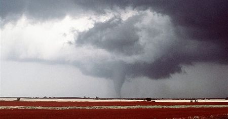 Polska w wirze tornada?