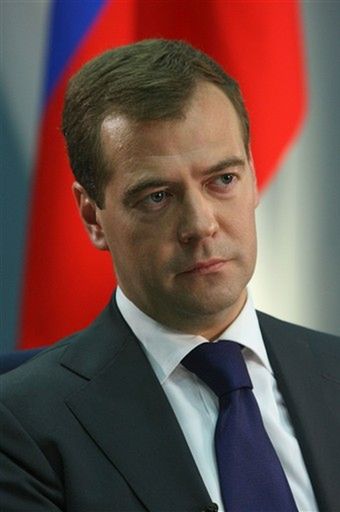 Miedwiediew proponuje szczyt w sprawie rosyjskiego gazu