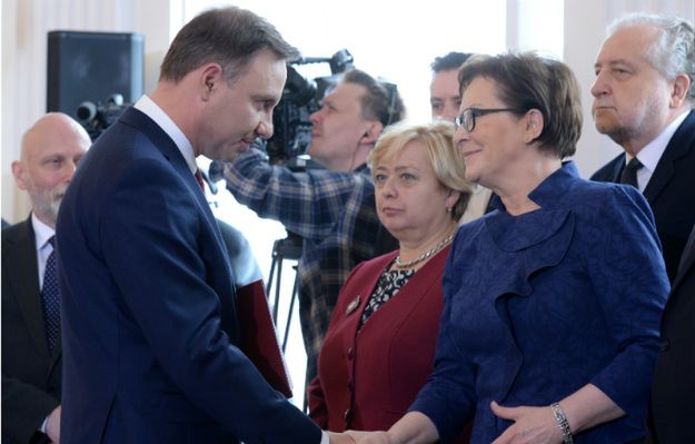 A. Duda do rządu i Komorowskiego: nie podejmujcie ustrojowych i kontrowersyjnych decyzji