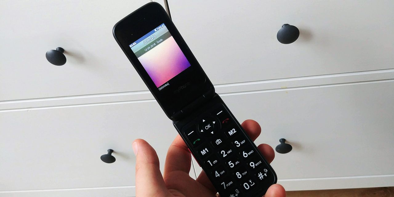 Nieudany powrót do przeszłości, czyli telefon z klapką myPhone Flip4 [BURTAN OCENIA]