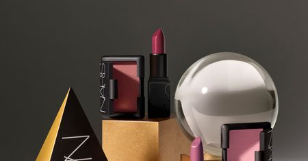 Man Ray dla NARS