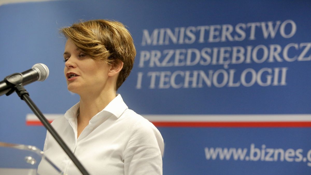 - Chcemy,  by małe przedsiębiorstwa stawały się średnimi, a średnie - dużymi – mówi minister przedsiębiorczości Jadwiga Emilewicz.