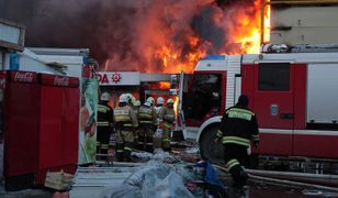 Pożar i zawalenie dachu stoczni w Szczecinie