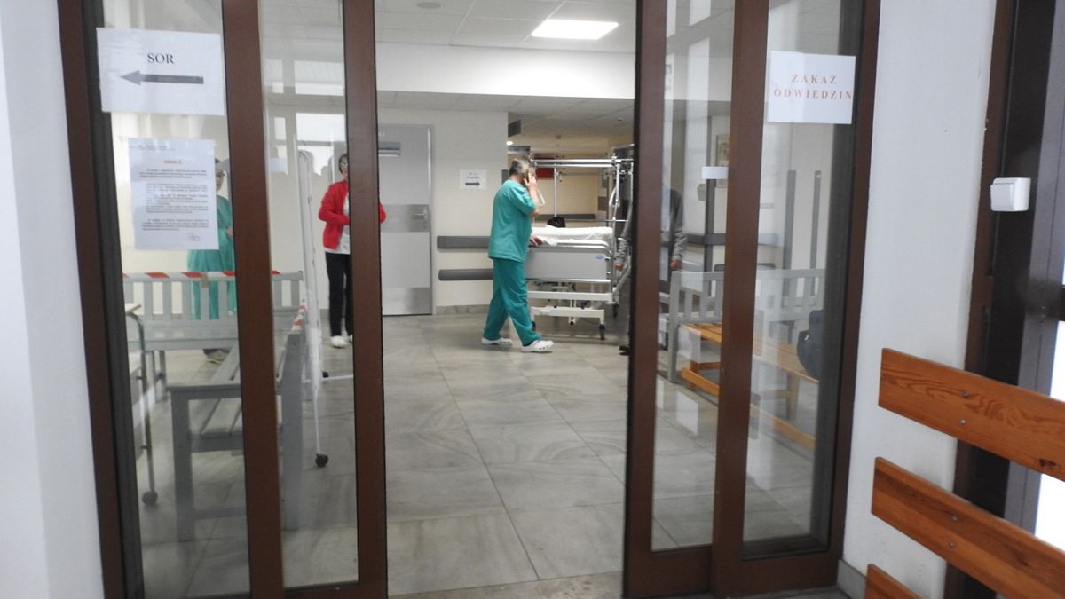 Lekarze składają wnioski o zasiłki na dzieci.