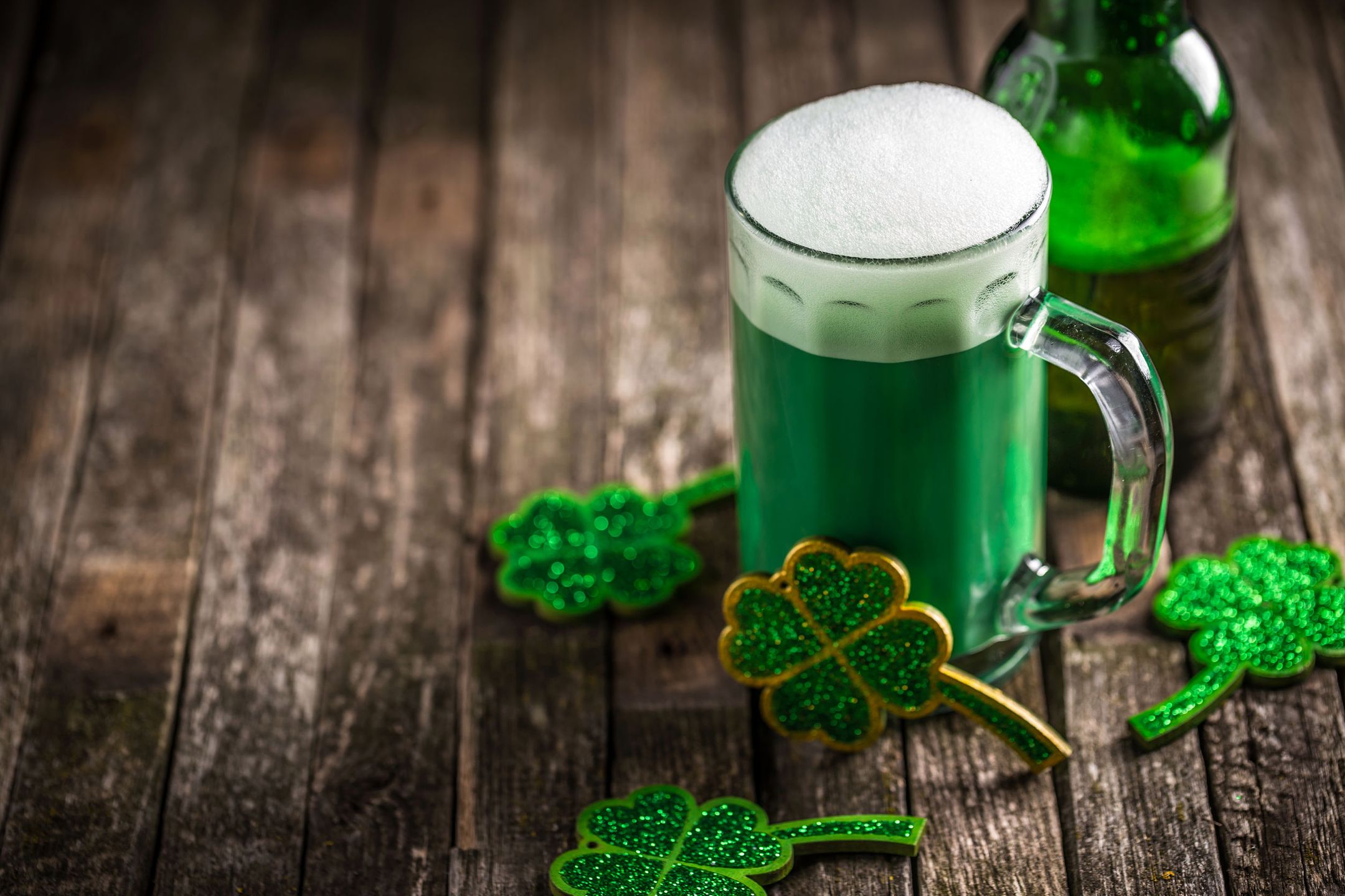 Zielone piwo to część irlandzkiej tradycji