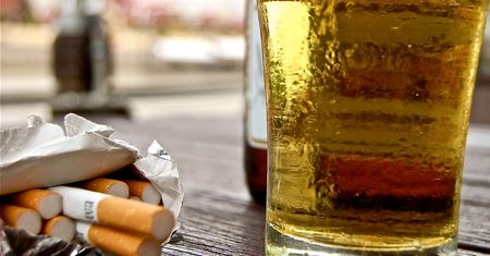 Indeks "złych nawyków". Gdzie imprezowanie jest najdroższe, a gdzie najtańsze