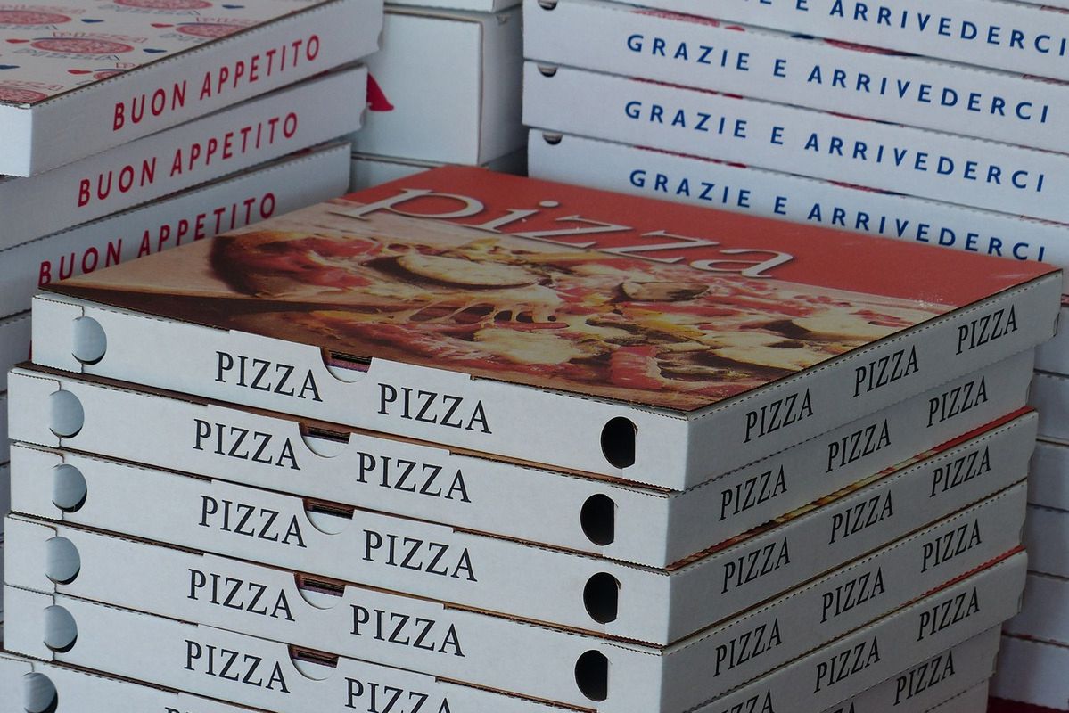 Hakerzy podszywają się pod dostawców pizzy