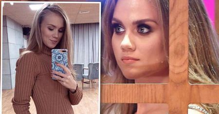 Agnieszka Kaczorowska eksponuje ciążowy brzuszek w obcisłym golfie. Doskwiera jej tylko jeden problem