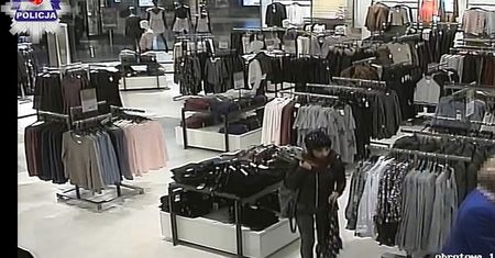 Młoda kobieta w Lublinie okradła klientkę w trakcie zakupów. Policja udostępnia jej wizerunek i prosi o pomoc