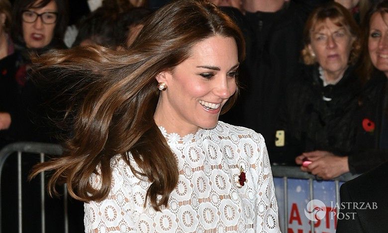 Her Royal Highness The Duchess of Cambridge arrives at 'A Street Cat Named Bob' world film premiere at the Curzon cinema, Mayfair, London November 03, 2016.
CAP/PL
©Phil Loftus/Capital Pictures