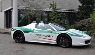 Ferrari 458 spider zabrane mafii służy jako radiowóz