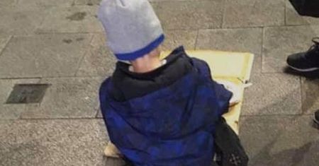 Dziecko je kolację z kartonu. Ogromne poruszenie losem 5-latka