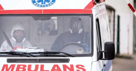 Koronawirus. Nowe ognisko w domu opieki społecznej. 39 osób zarażonych w Drzewicy