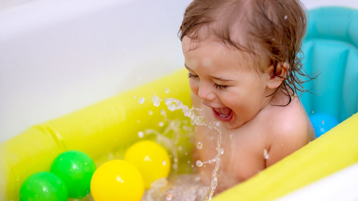 W rankingu zabawek do kąpieli przeważają te, które pozwalają dziecku odkryć fascynujące właściwości wody