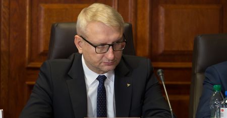 Poseł Pięta twierdzi, że pracy nie załatwiał. "Sprawdzałem, czy to osoba poważna"