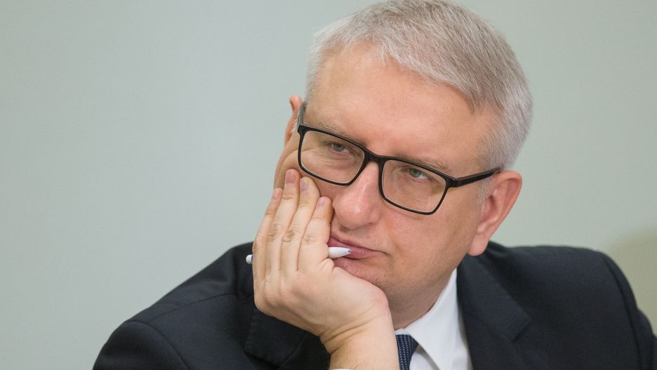 Poseł Stanisław Pięta zaprezentował kochance swój plan na pozbycie się terrorystów z Europy