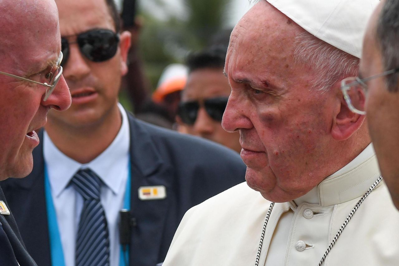Incydent podczas wizyty papieża w Kolumbii. "Obrażenia na twarzy Franciszka"