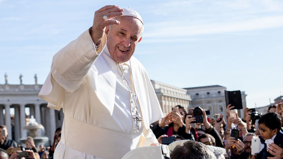 Papież Franciszek w niedzielę utknął w windzie