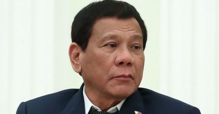 Prezydent Filipin grozi, że wyruszy w "samobójczą misję" przeciwko Chinom